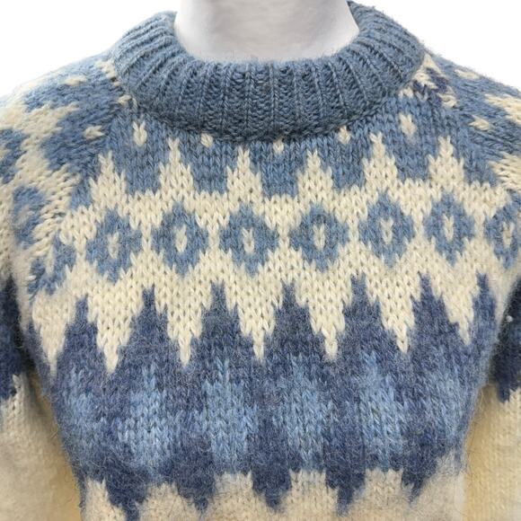 Sweater - Picture 1 of 7